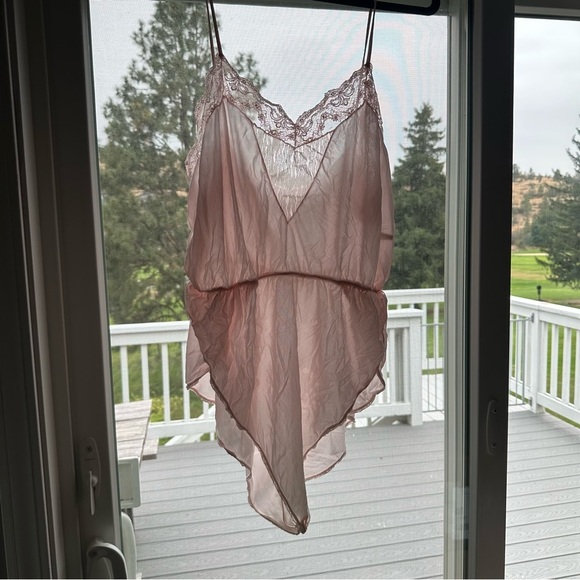Vintage California Dream nightie lingerie Elegant Pink Lace Trim Satin Camisole - Picture 8 of 8